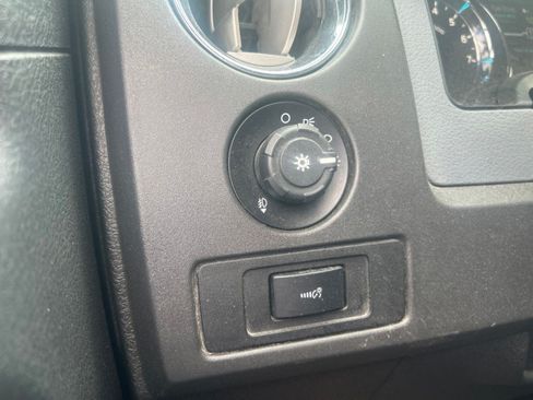 Used 2014 Ford F150 XLT w/ XLT Chrome Package RWD image 12