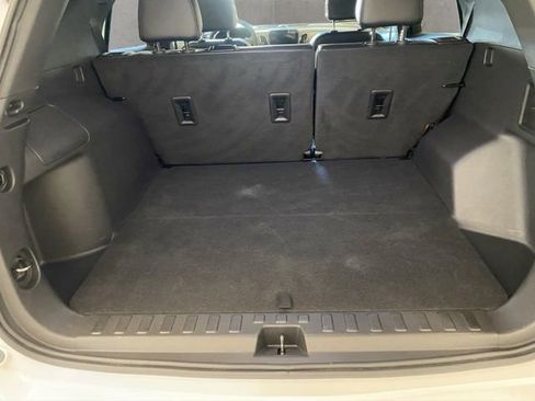 Used 2023 Chevrolet Equinox Premier image 26