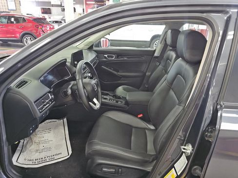 Used 2024 Honda Civic Touring image 9