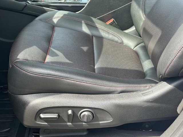 Used 2021 Chevrolet Blazer RS w/ LPO, Floor Liner Package FWD image 19