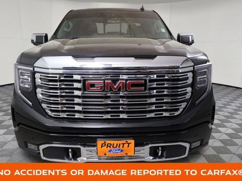 Used 2022 GMC Sierra 1500 Denali w/ Technology Package AWD/4WD image 3