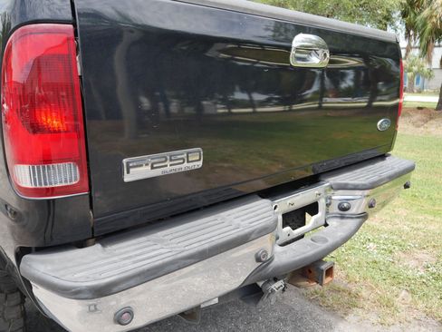 Used 2006 Ford F250 Lariat AWD/4WD image 35