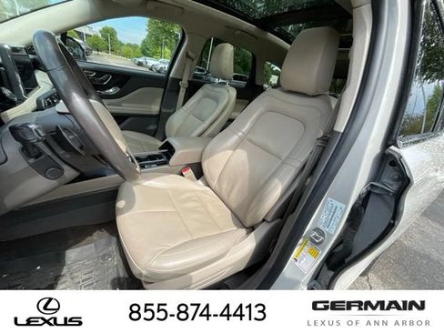 Used 2022 Lincoln Corsair Reserve w/ Equipment Group 201A AWD/4WD image 12