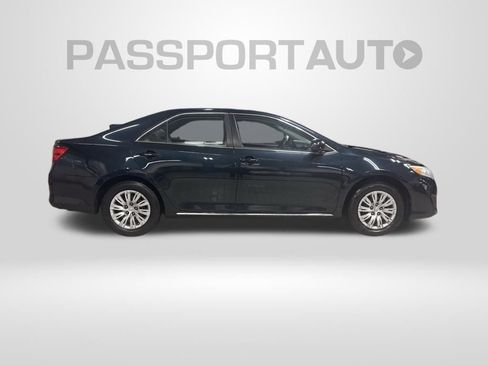 Used 2014 Toyota Camry LE image 33