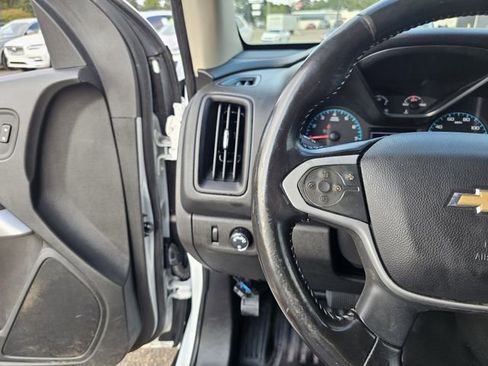 Used 2022 Chevrolet Colorado LT w/ Fleet Safety Package image 20