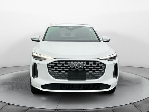 New 2025 Audi Q5 Premium Plus image 2