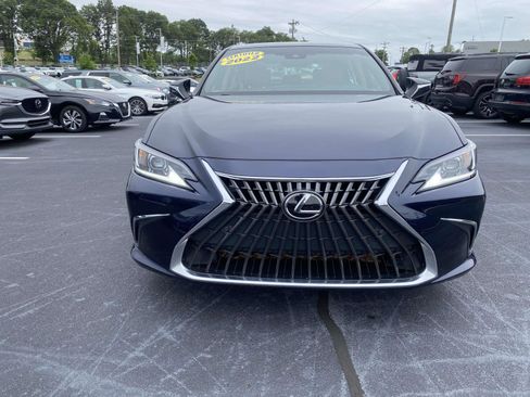 Used 2022 Lexus ES 350 w/ Premium Package FWD image 2