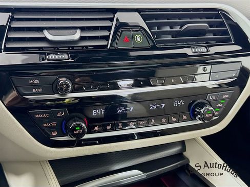 Used 2023 BMW M550i xDrive w/ Executive Package image 20