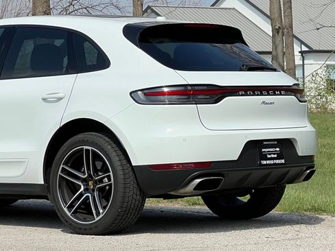 Certified 2020 Porsche Macan image 9