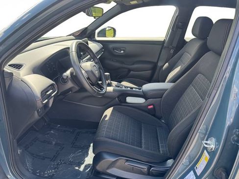 Used 2024 Honda HR-V Sport image 10