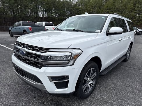Used 2024 Ford Expedition Max Limited image 3