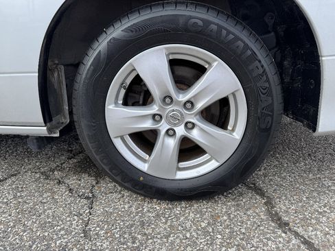 Used 2015 Nissan Quest SV image 10