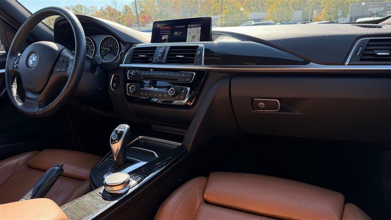 Used 2018 BMW 340i xDrive Sedan w/ Premium Package AWD/4WD image 37