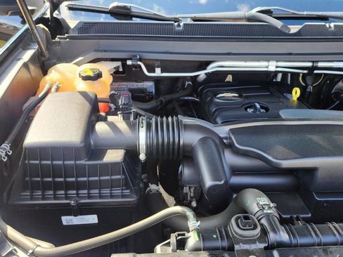 Used 2022 Chevrolet Colorado LT w/ Fleet Safety Package image 43