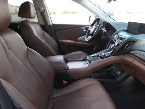 Used 2022 Acura RDX FWD w/ Technology Package image 9