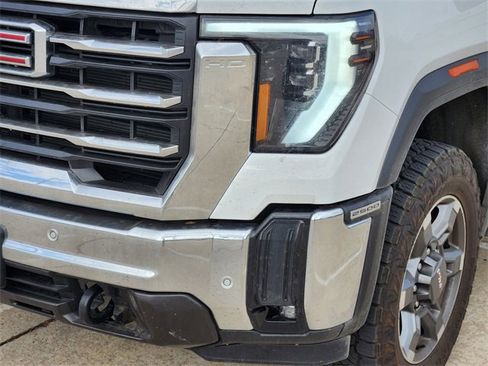Used 2025 GMC Sierra 2500 SLT w/ Texas SLT Premium Package image 9