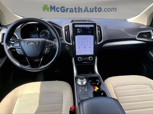 Used 2024 Ford Edge SE w/ Cargo Accessory Package AWD/4WD image 9