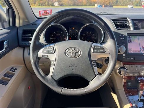 Used 2012 Toyota Highlander Limited image 12