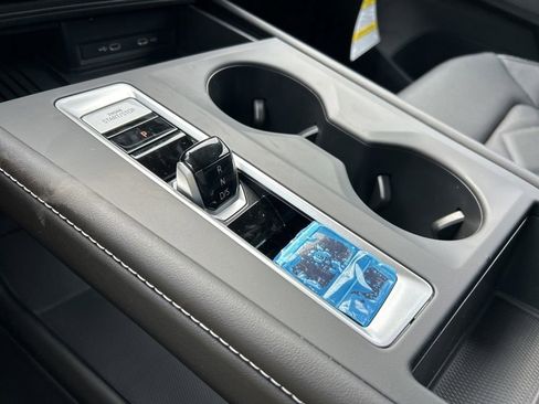 New 2026 Volkswagen Atlas SE FWD image 37