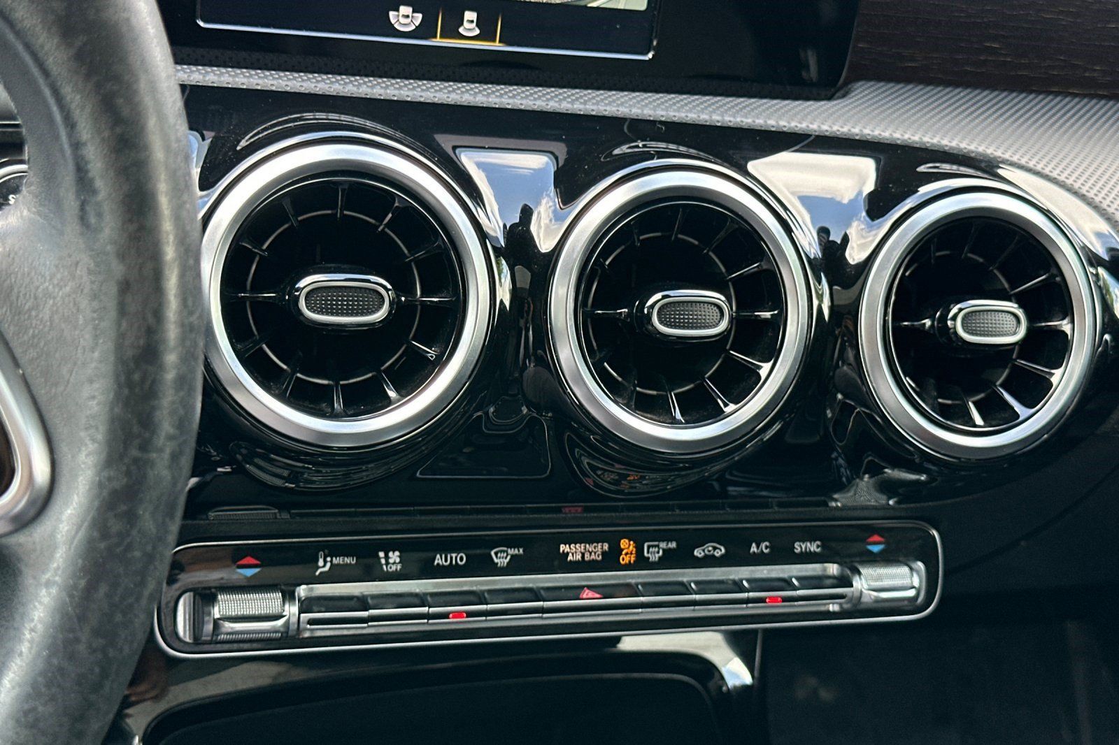 Used 2020 Mercedes-Benz CLA 250 image 29