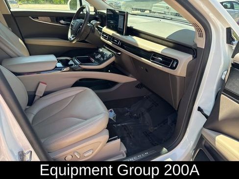 Used 2021 Lincoln Nautilus Reserve image 5