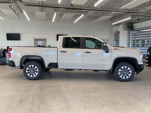 New 2026 Chevrolet Silverado 2500 Custom w/ Custom Value Package image 4