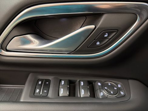 Used 2023 Chevrolet Tahoe Premier image 14