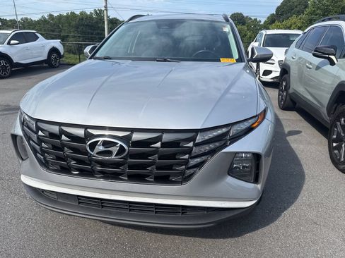 Used 2023 Hyundai Tucson SEL w/ Convenience Package AWD/4WD image 3