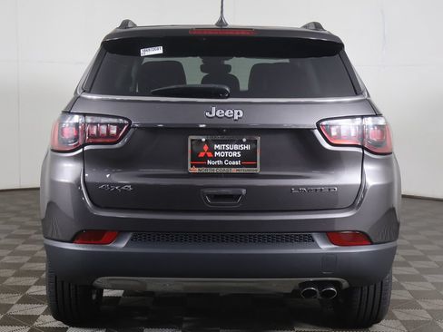 Used 2022 Jeep Compass Limited AWD/4WD image 10
