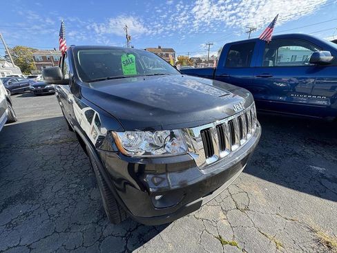 Used 2011 Jeep Grand Cherokee Laredo AWD/4WD image 1