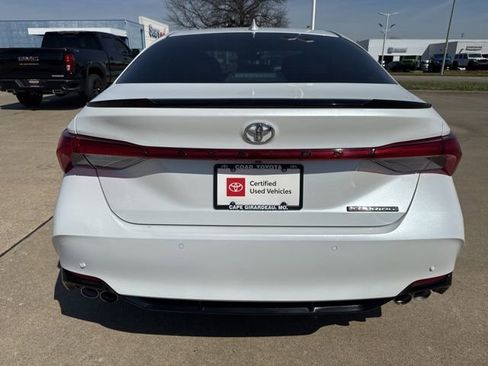Certified 2022 Toyota Avalon Touring w/ Advanced Safety Package image 4
