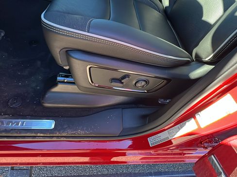 New 2026 RAM 1500 Limited w/ Body Color Bumper Group AWD/4WD image 17