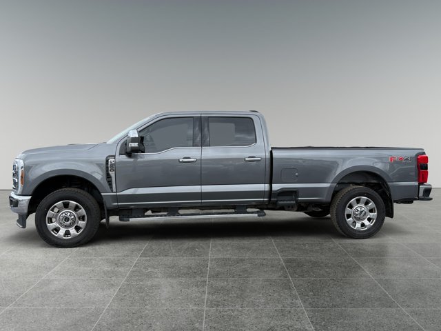Used 2025 Ford F250 Lariat w/ Chrome Package AWD/4WD image 2