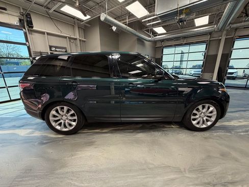 Used 2017 Land Rover Range Rover Sport HSE AWD/4WD image 32