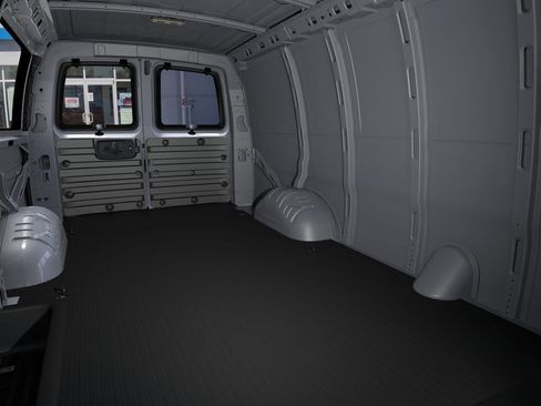 New 2025 Chevrolet Express 2500 image 18