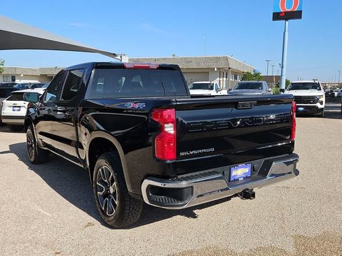 Used 2023 Chevrolet Silverado 1500 LT AWD/4WD image 5