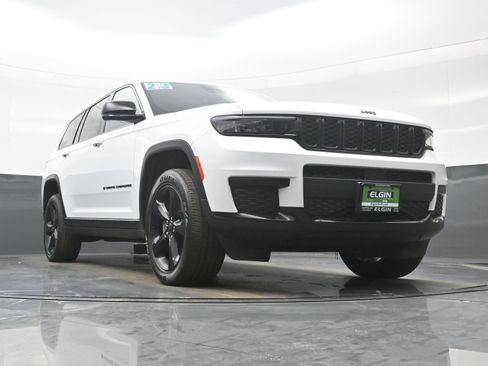 Used 2023 Jeep Grand Cherokee L Laredo image 33
