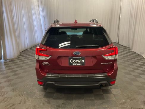 Used 2021 Subaru Forester Premium AWD/4WD image 5