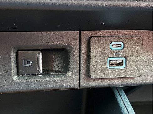 Used 2023 Ford Maverick Lariat w/ Lariat Luxury Package FWD image 21