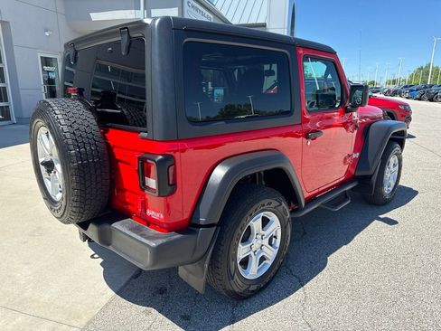 Used 2019 Jeep Wrangler Sport AWD/4WD image 5