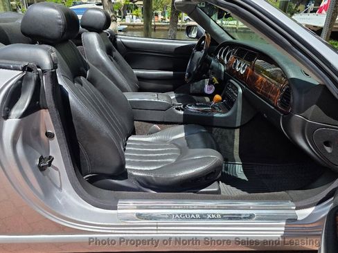 Used 2005 Jaguar XK8 Convertible RWD image 38