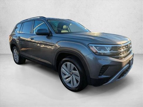 Used 2021 Volkswagen Atlas SE image 3