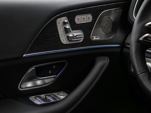 New 2026 Mercedes-Benz GLS 450 4MATIC image 11