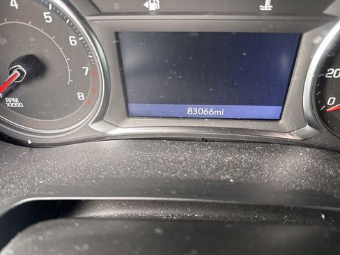 Used 2023 Chevrolet Traverse LT image 6