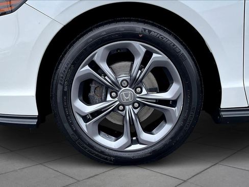 Used 2023 Honda Accord EX image 10