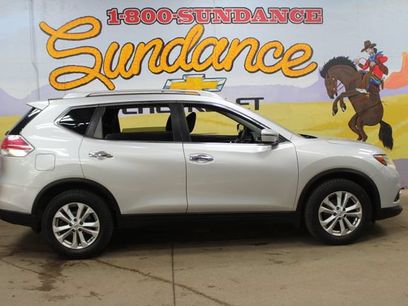 Used 2016 Nissan Rogue SV