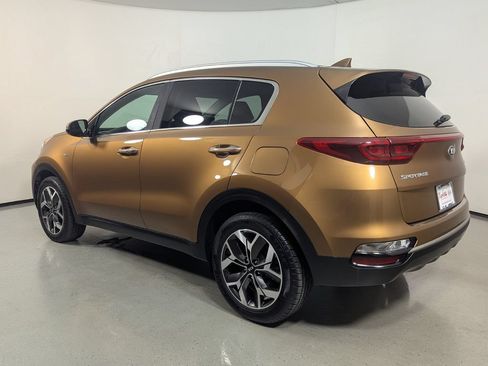 Used 2020 Kia Sportage EX AWD/4WD image 5