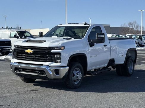 New 2026 Chevrolet Silverado 3500 W/T w/ WT/CX Safety Package AWD/4WD image 15