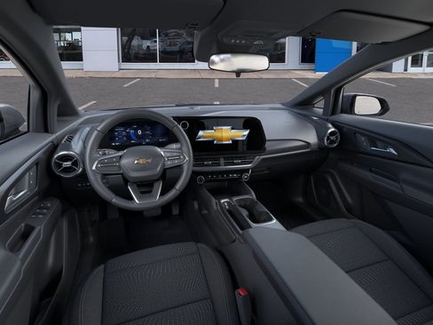 New 2026 Chevrolet Equinox EV LT image 25
