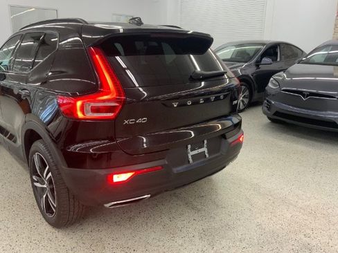 Used 2020 Volvo XC40 T5 R-Design image 38